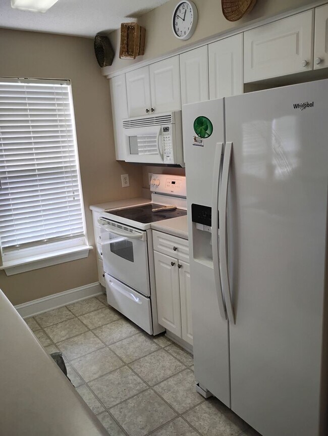 Building Photo - WOODMOOR DRIVE