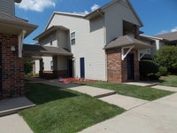 Building Photo - The Reserve at Lakeside