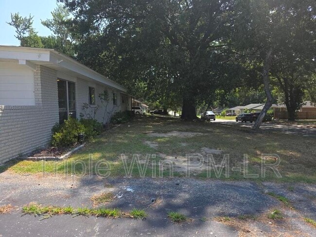 Building Photo - 1516 Gregory St