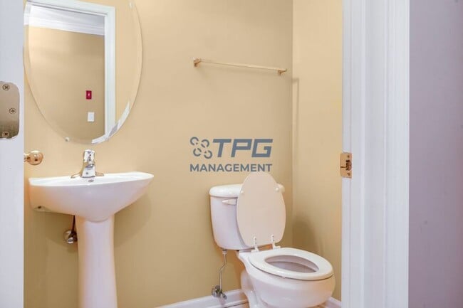 Building Photo - 117 Donato Cir