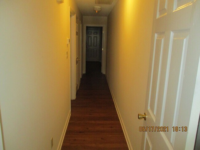 Building Photo - 2511 Cardinal St