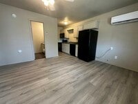 Building Photo - 112 S 25th St