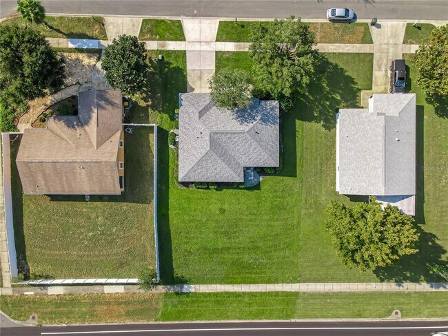 Building Photo - 1364 Hillview Dr