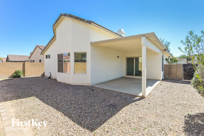 Building Photo - 7904 W Sacramento Hill Dr