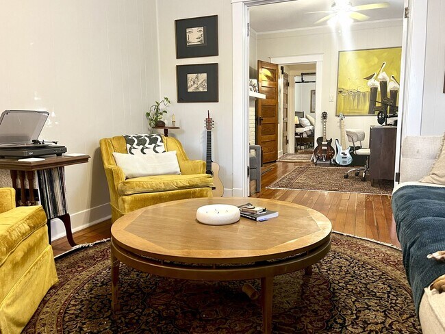 Building Photo - Rental in Heart of Mid City