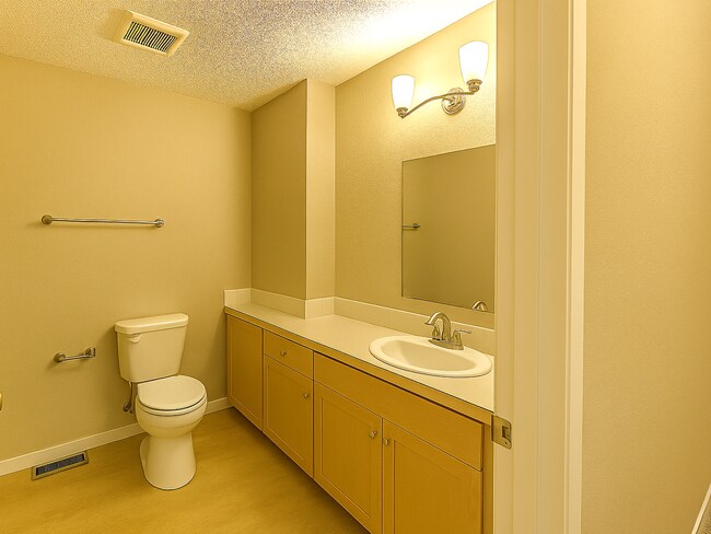 Building Photo - 3-bedroom, 2-Bathroom Home in the Ridgemont Neighborhood!