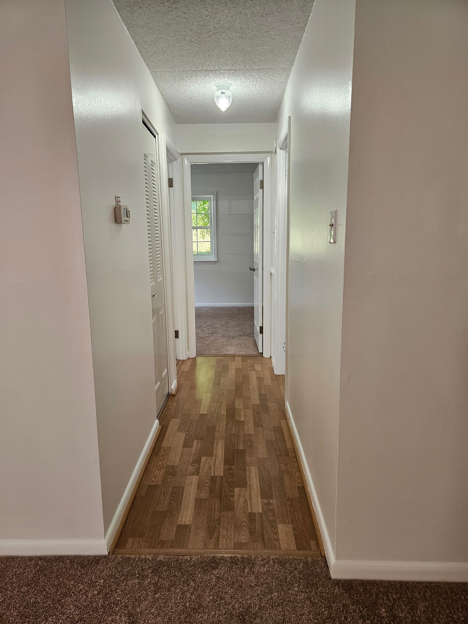 Hall to Bed/Bath - 3204 Valley Dr