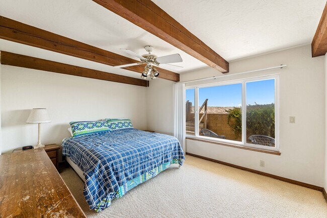 Building Photo - 1364 Weymouth Ln