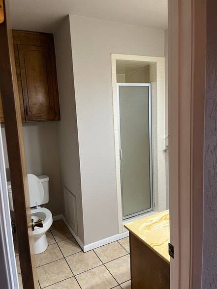 Building Photo - 4711 Lois Ln