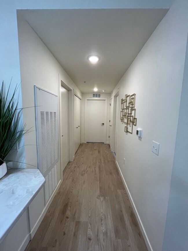 Building Photo - 4715 Lexington sky lane