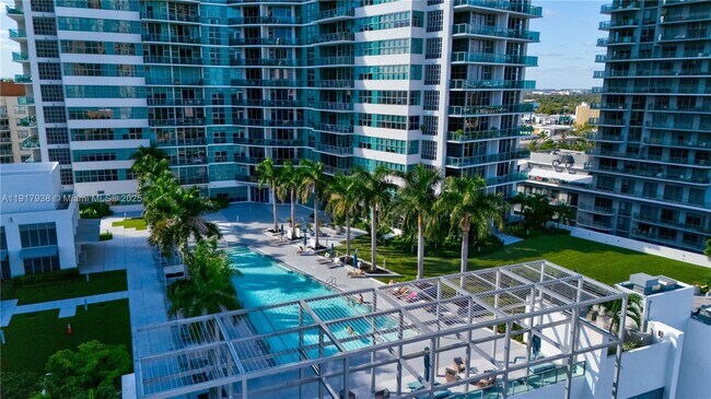 Building Photo - 3301 NE 1st Ave