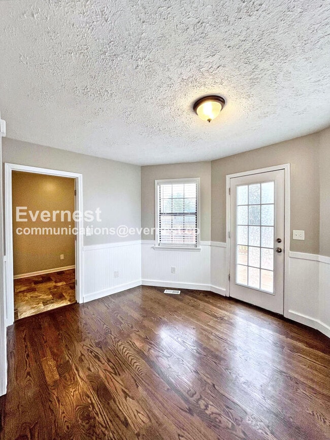 Building Photo - 408 Malibu Canyon Dr