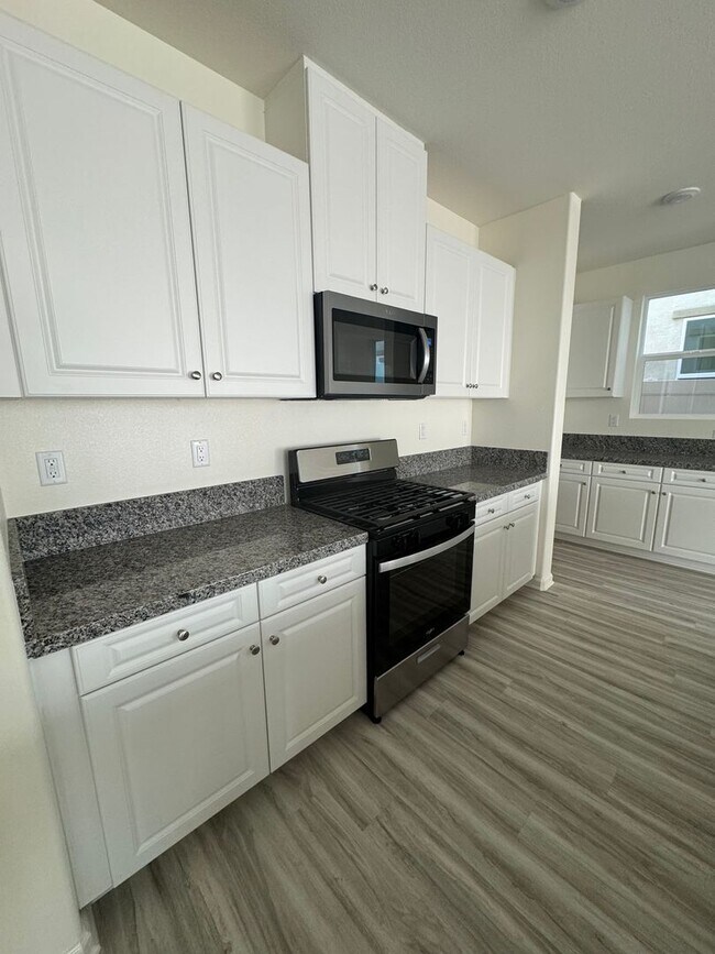 Building Photo - Beautiful Brand-New Home (Price Drop)>>>> Call Today>>>>