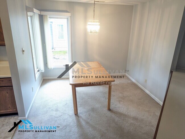 Building Photo - 4320 Beechnut Ln