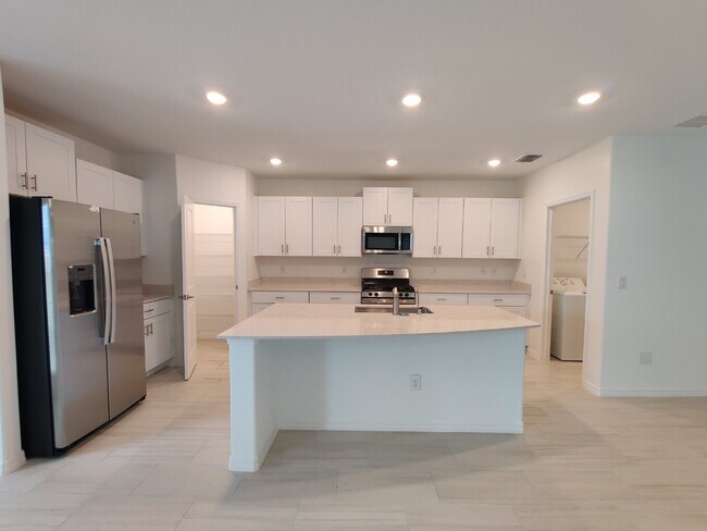 Building Photo - 13413 Sunset Sapphire Ct