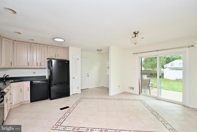 Building Photo - 13703 Pennsboro Dr