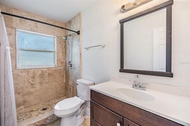 Building Photo - 954 Dumont Dr