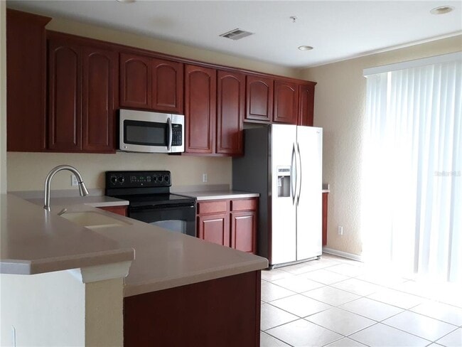 Building Photo - 5076 Tideview Cir