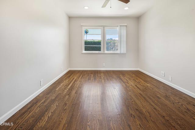 Building Photo - 499 N Oakland Ave