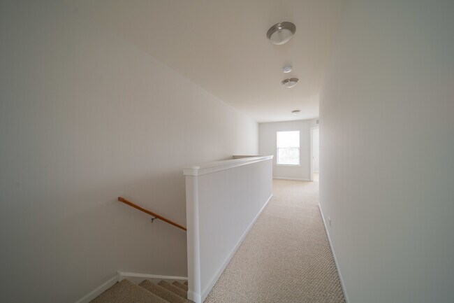 Building Photo - 1450 Prescott Dr