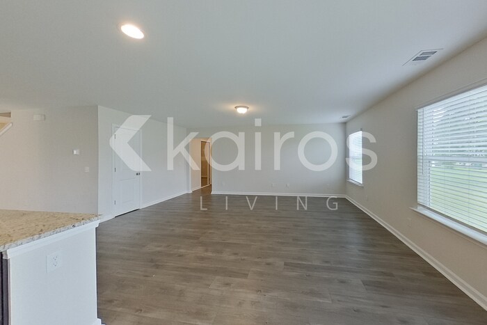 Building Photo - 115 Ebenezer Blf Wy