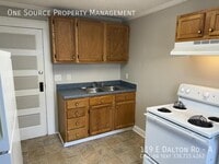 Building Photo - 119 E Dalton Rd