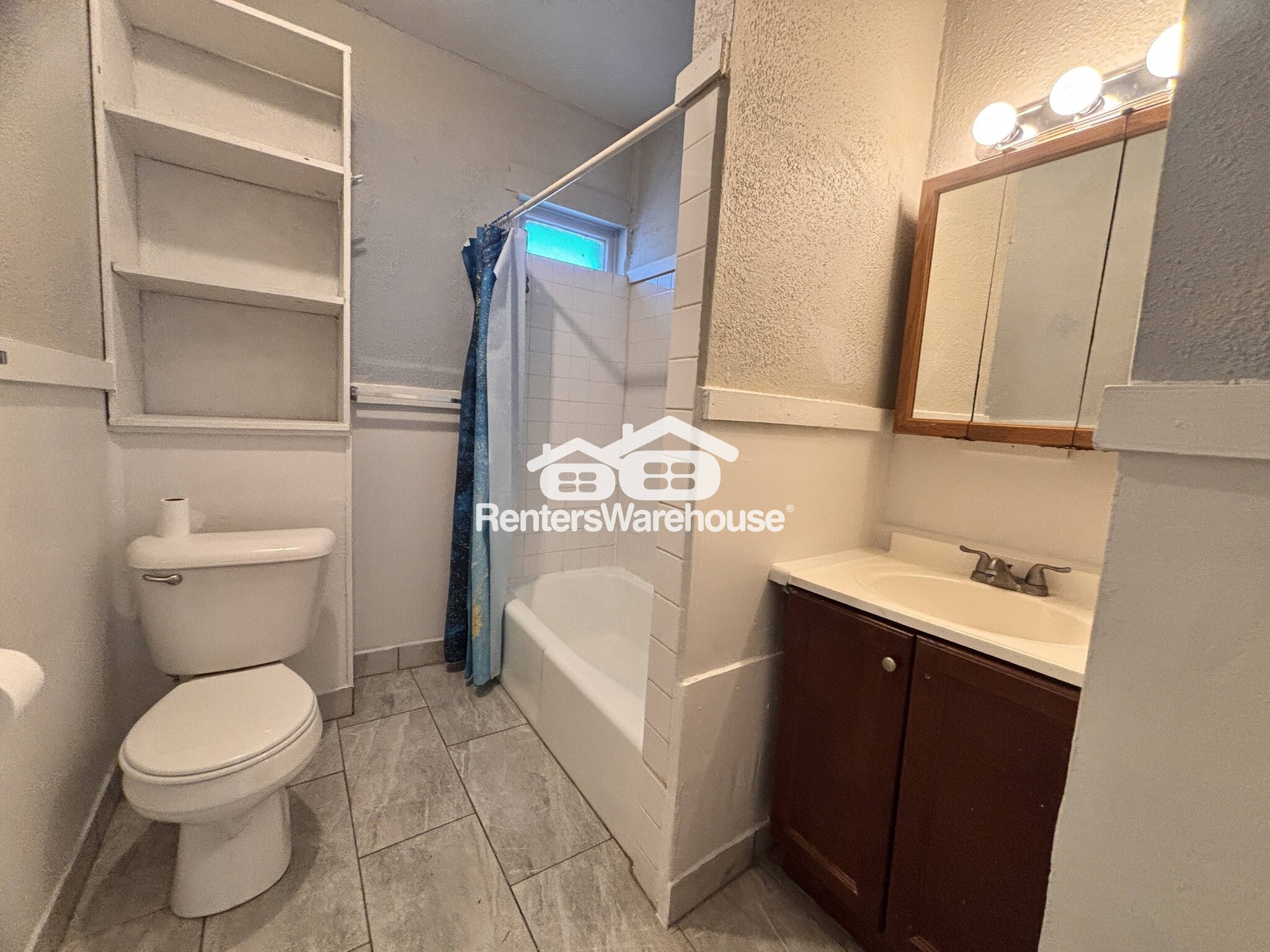 Building Photo - 416 8th St