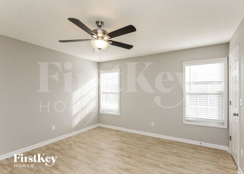 Building Photo - 5183 Sagewood Dr