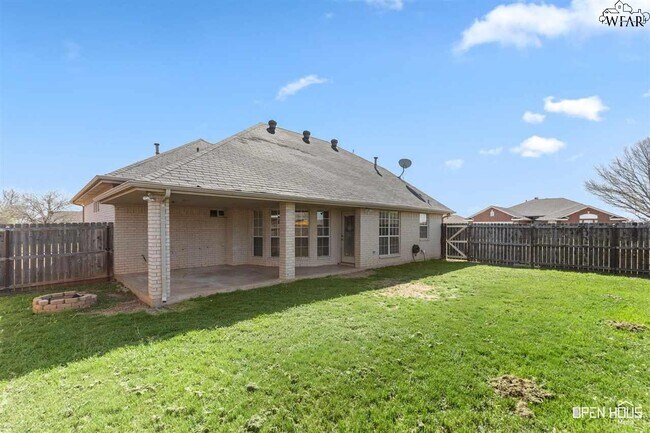 Building Photo - 5510 Long Leaf Dr