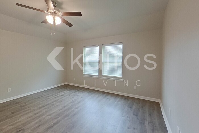 Building Photo - 124 Yardley Ct
