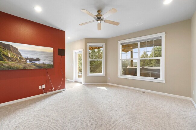 Building Photo - Beautiful, Spacious, Damascus Home with Incredible Views