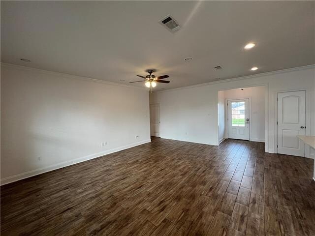 Building Photo - 2708 Volpe Dr