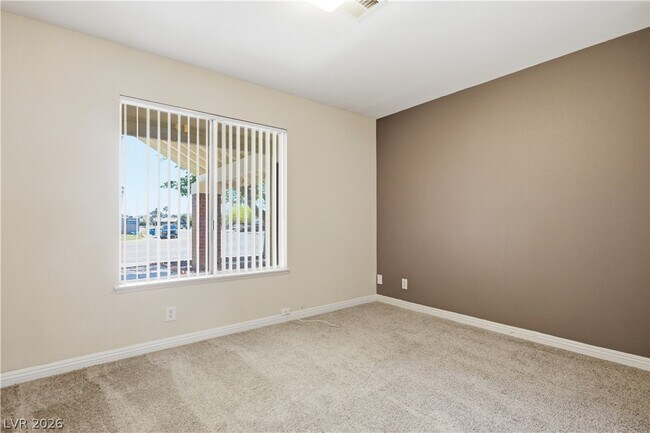 Building Photo - 5221 Percheron St