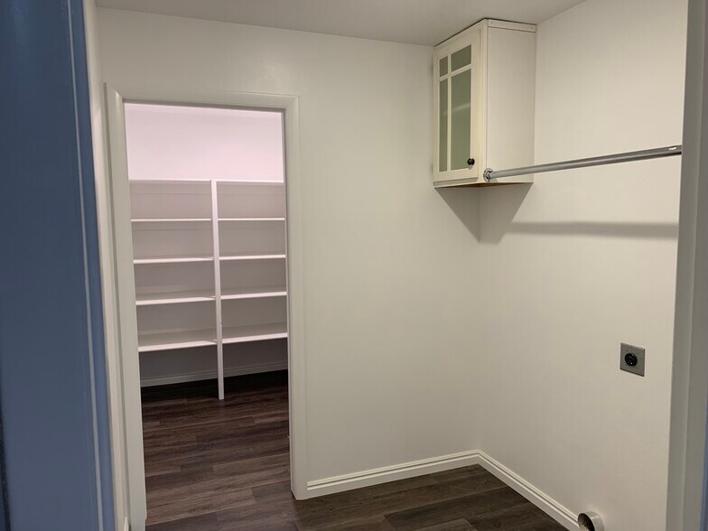 Building Photo - 804 E 1050 S