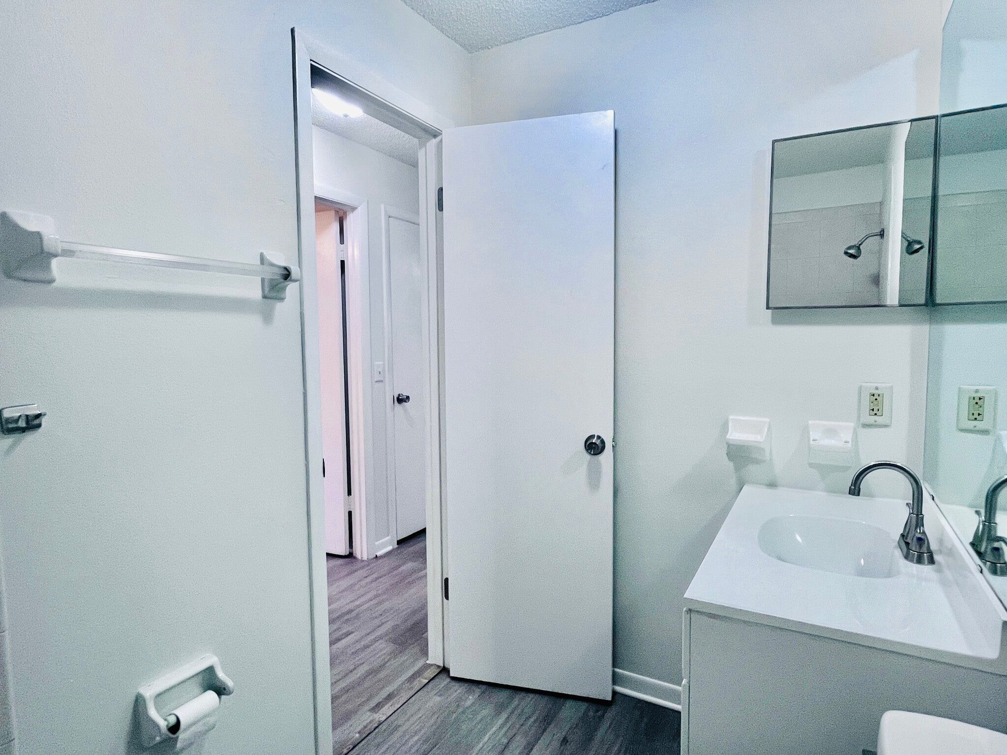 Building Photo - 8202 N MARKS ST