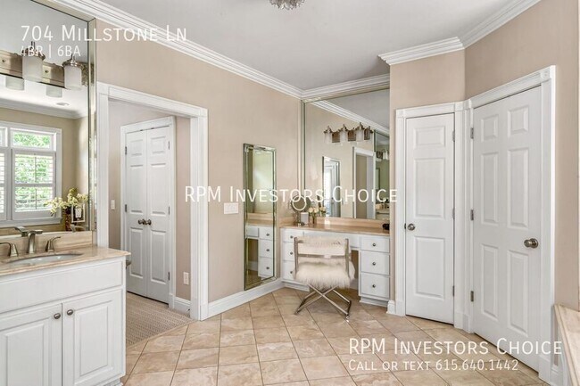 Building Photo - 704 Millstone Ln