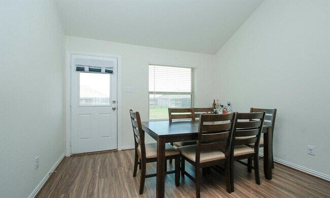 Building Photo - 20202 Creekdale Bend Dr