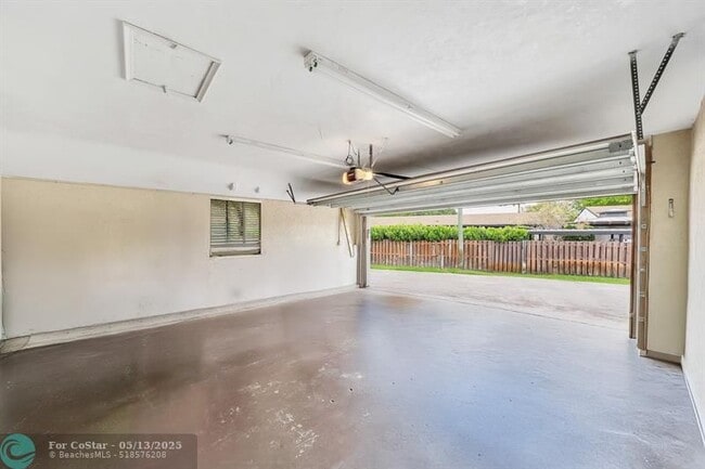 Building Photo - 4920 SW 170th Ave