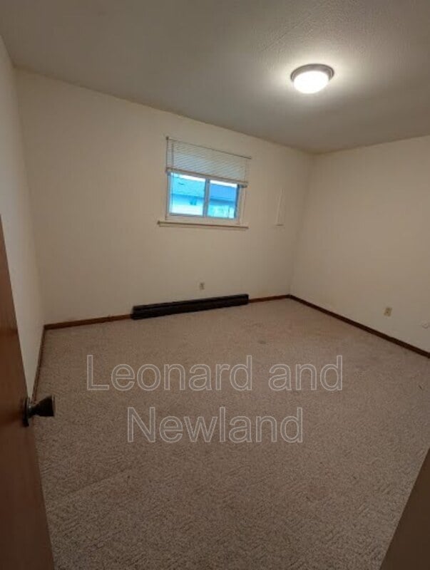 Building Photo - 6145 Frazeysburg Rd