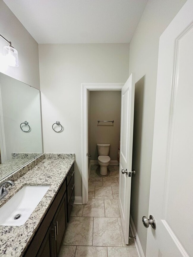 Building Photo - 806 Abita Chase