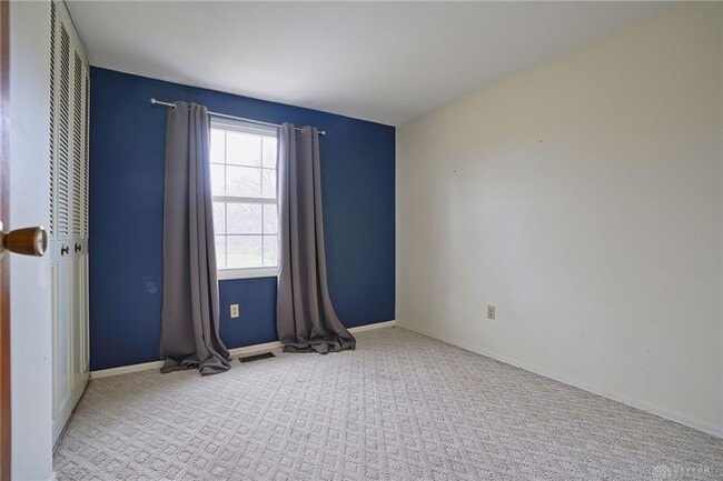 Building Photo - 4061 Forest Ridge Blvd