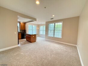 Building Photo - 7215 Coventry Ct