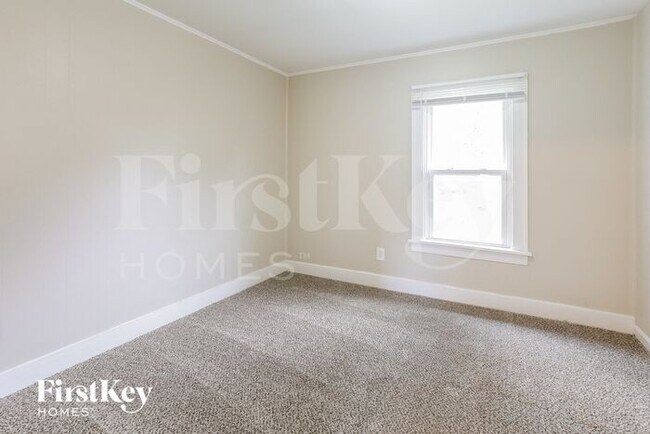 Building Photo - 1146 McMillen Ave