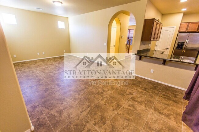 Building Photo - 976 S Adam Way