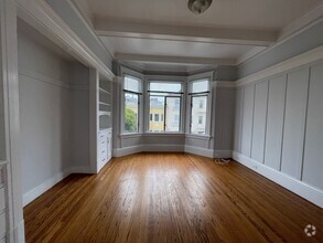 Building Photo - Charming 1BD with Multiple Bay Windows and...