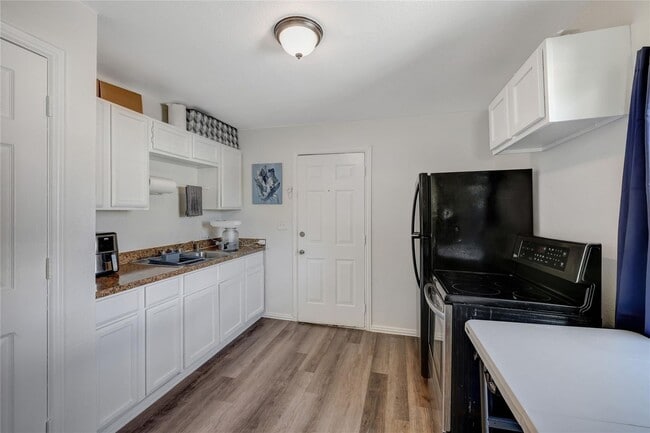 Building Photo - Adorable 2 bed, 1 bath house in Fort Worth