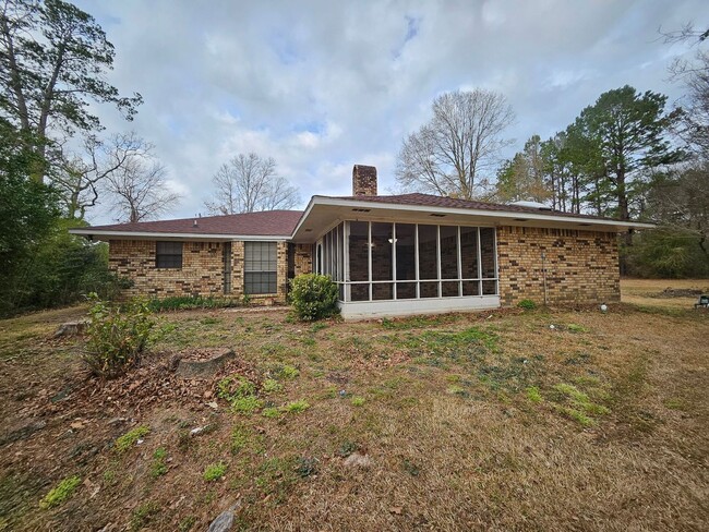 Building Photo - 8857 LA-111