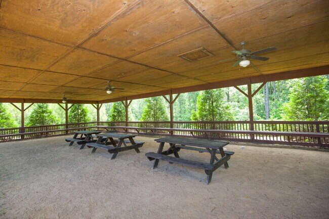 Building Photo - "Spacious 4-Bedroom Home with 2.5 Baths in...