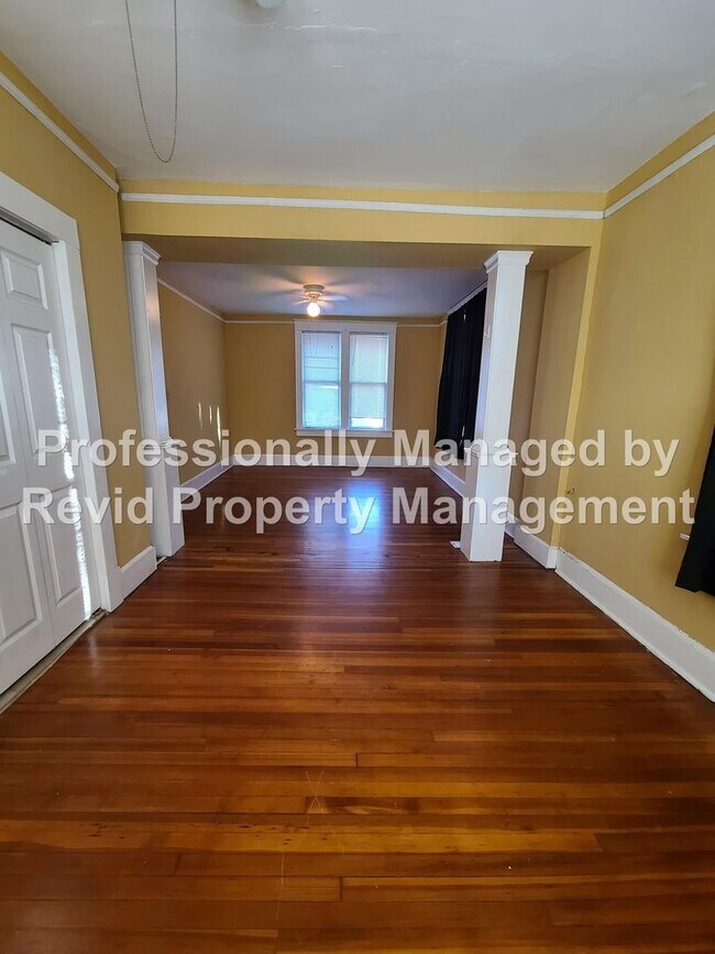 Building Photo - First Month Free on a 13-Month Lease