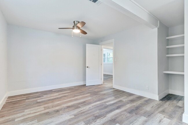 Building Photo - 129 Sioux Trail